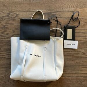 100% authentic Balenciaga everyday tote